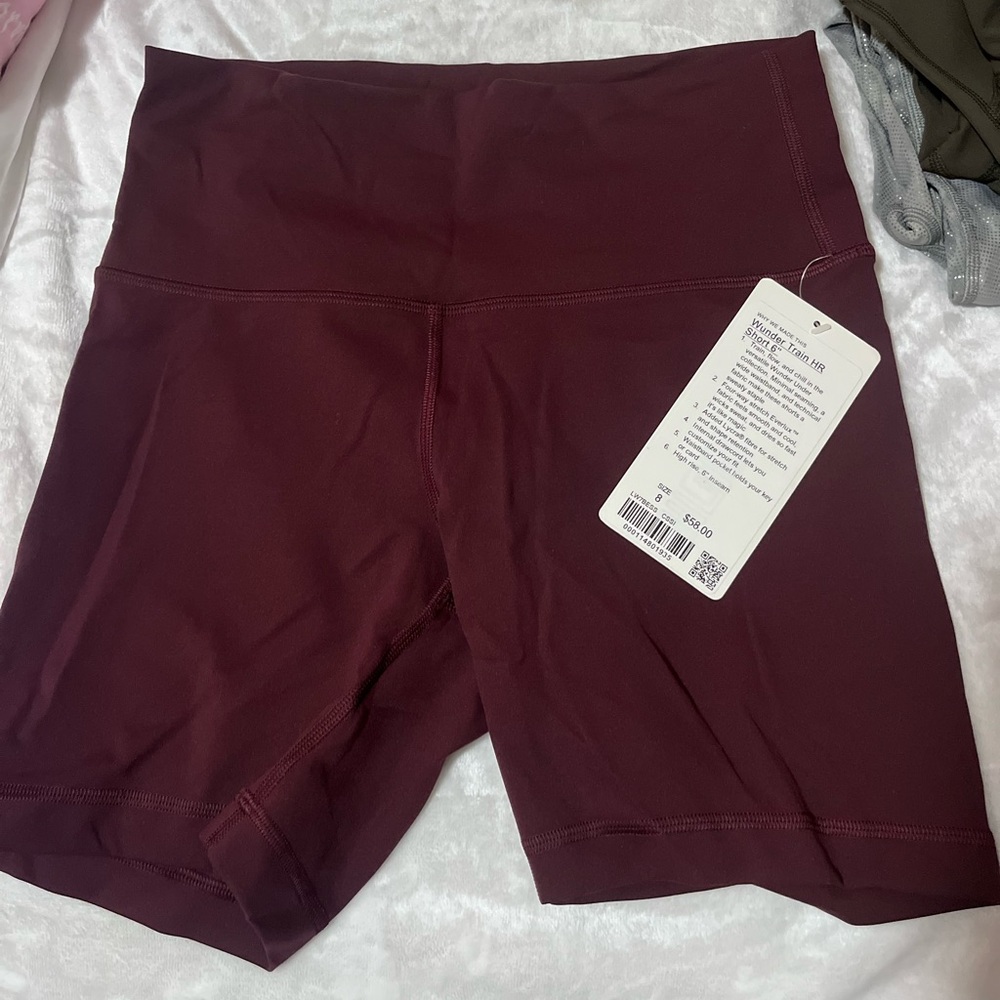 Lululemon Wunder Train shorts